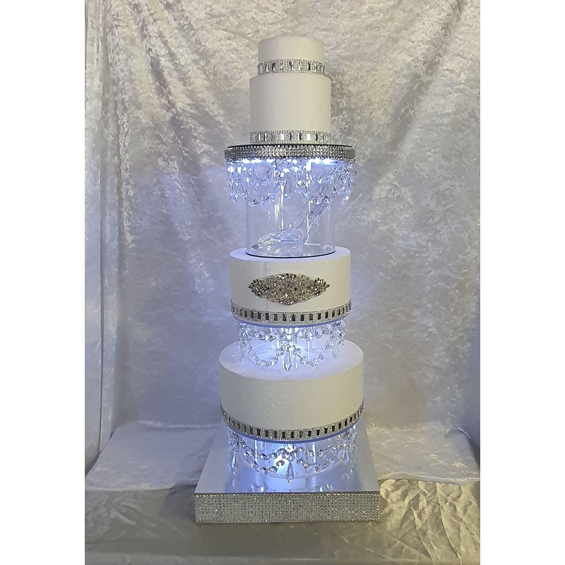 Glass slipper cake divider plus 2 crystal dividers – set of 3 pieces 8 10 12 with LED lights. by Crystal wedding uk