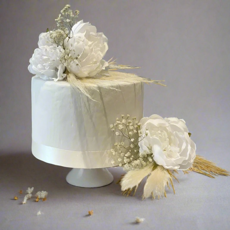 White Peony And Pampas Cake Flowers